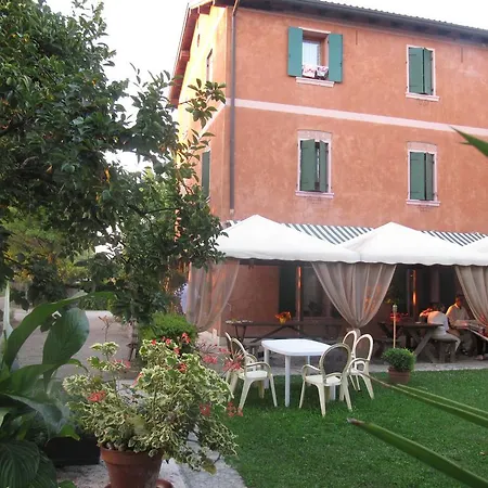 Agriturismo Praetto Country house